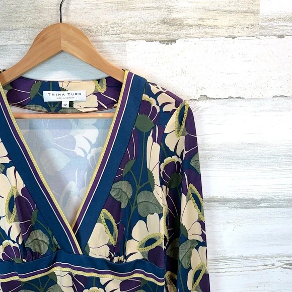 Trina Turk Silk Floral V Neck Empire Waist Dress Boho Chic Sz 12 Retro Boho - Picture 9 of 13